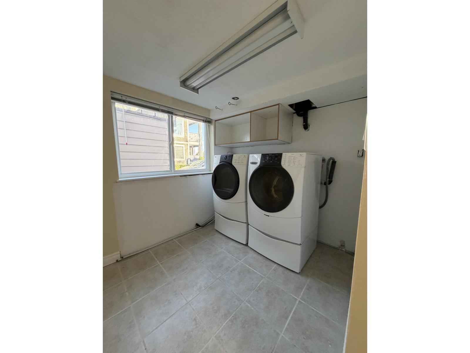 15841 BUENA VISTA AVENUE, Surrey - Image 1