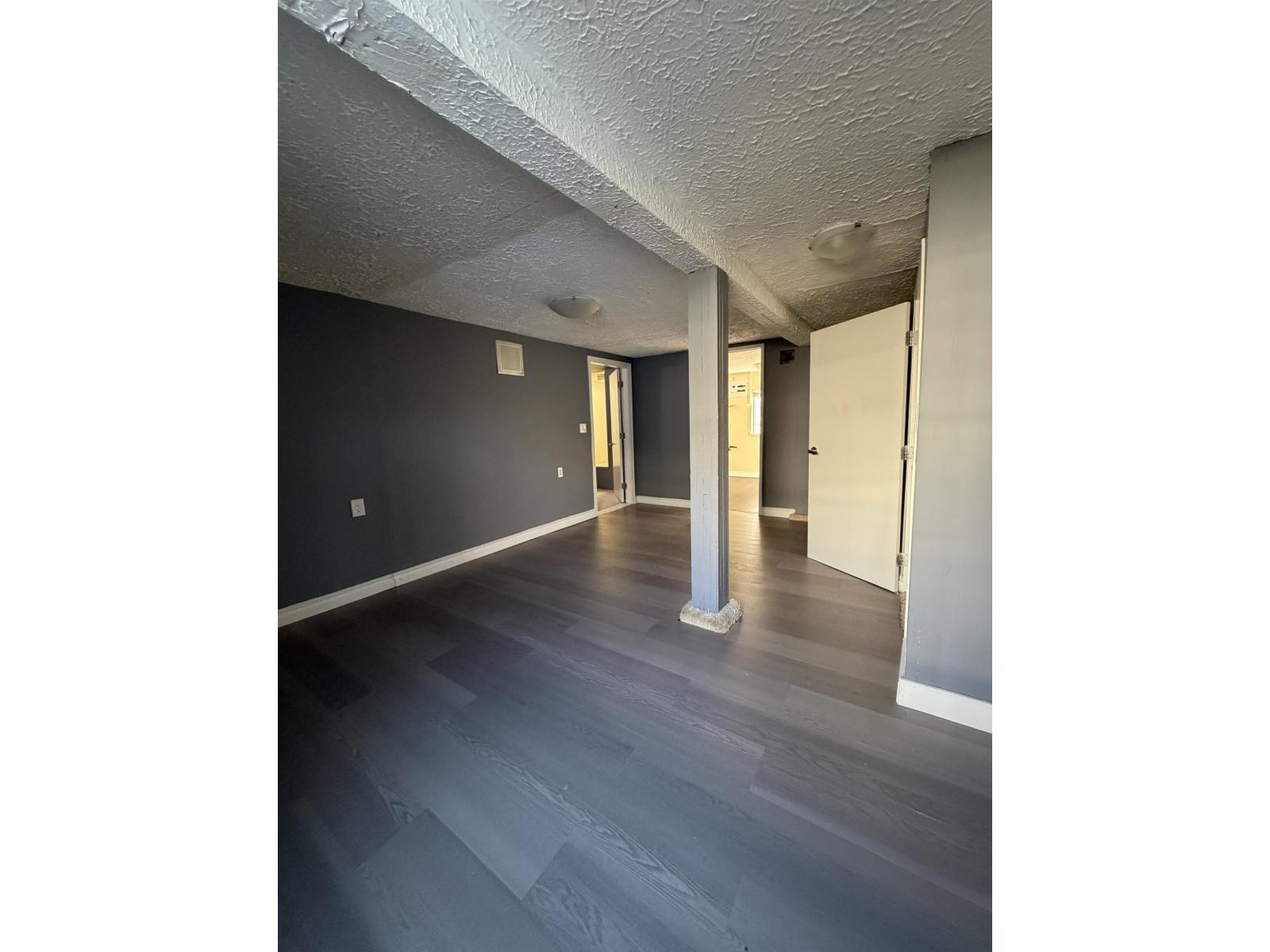 15841 BUENA VISTA AVENUE, Surrey - Image 1