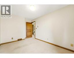 340 Pump Hill Gardens SW - photo 33