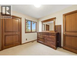 340 Pump Hill Gardens SW - photo 32