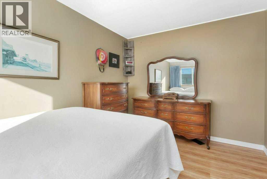 Listing photo – 4910 56 Avenue, Rimbey
