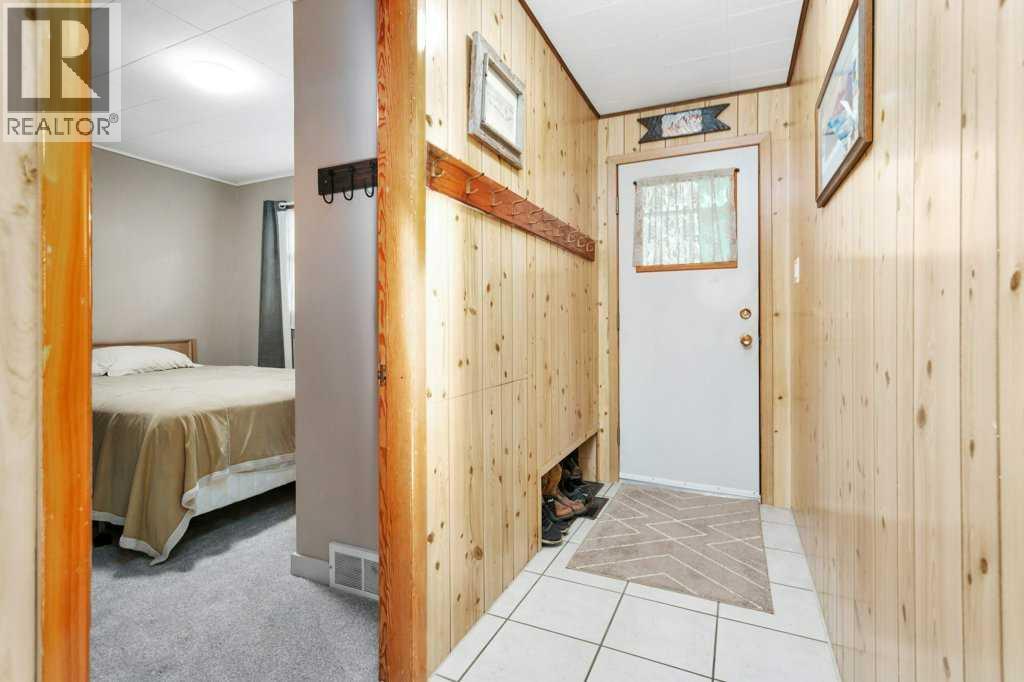 Listing photo – 4910 56 Avenue, Rimbey
