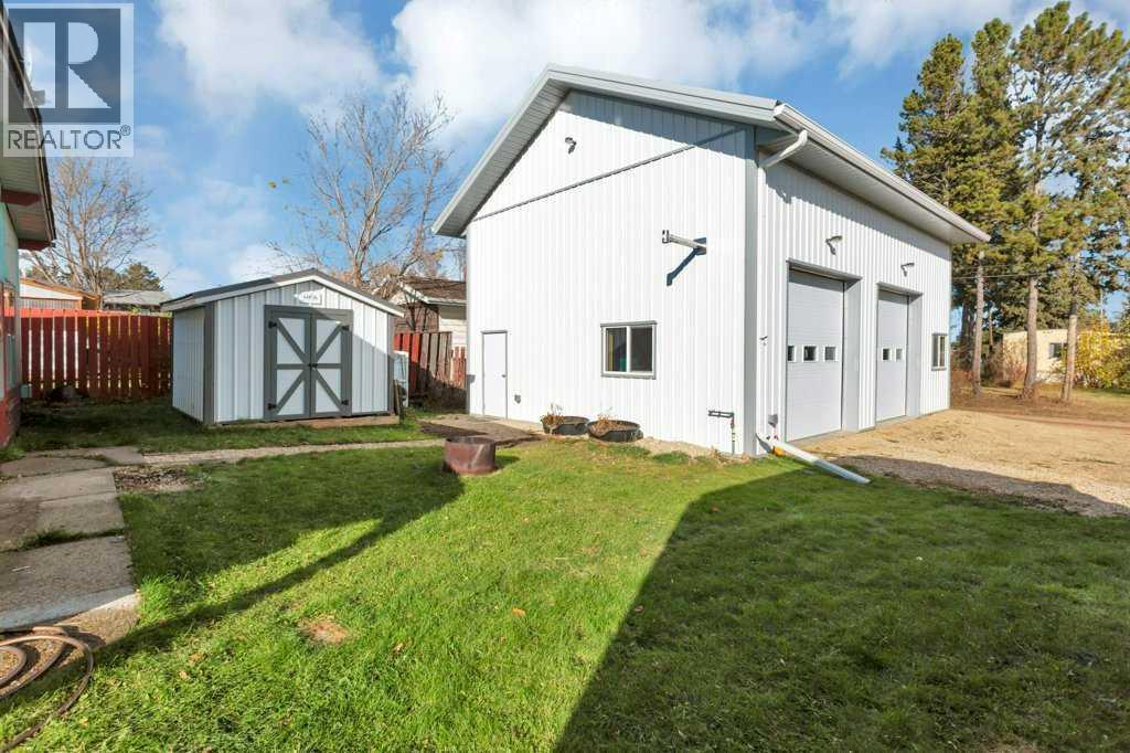 Listing photo – 4910 56 Avenue, Rimbey