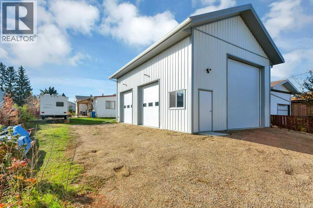 Listing photo – 4910 56 Avenue, Rimbey
