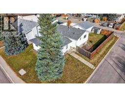 616 18 Street SE - photo 3