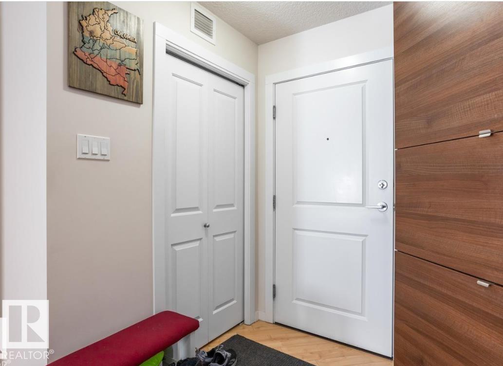 #206 9517 160 Avenue NW, photo 3