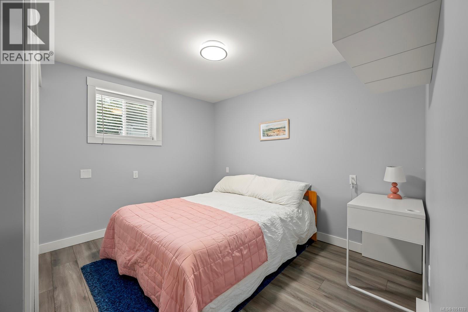 554 Cormorant St - 37