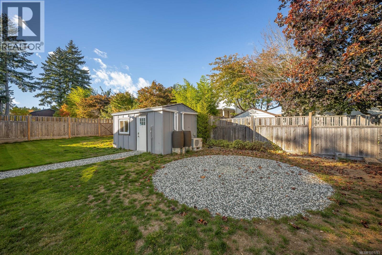 554 Cormorant St - 58
