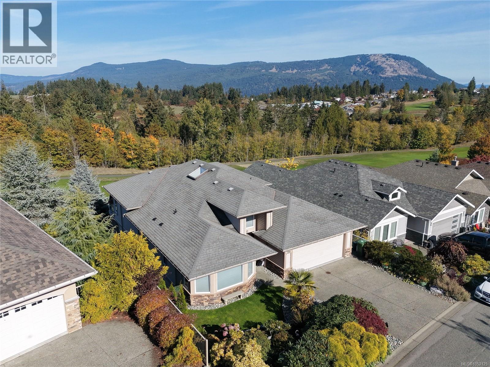721 Country Club Dr, Cobble Hill - Image 1