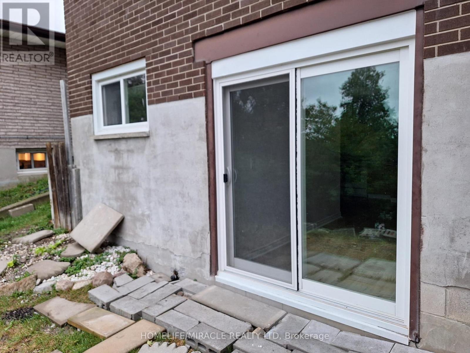 BSMT- 703 Tennyson Avenue, Oshawa, ON photo 22