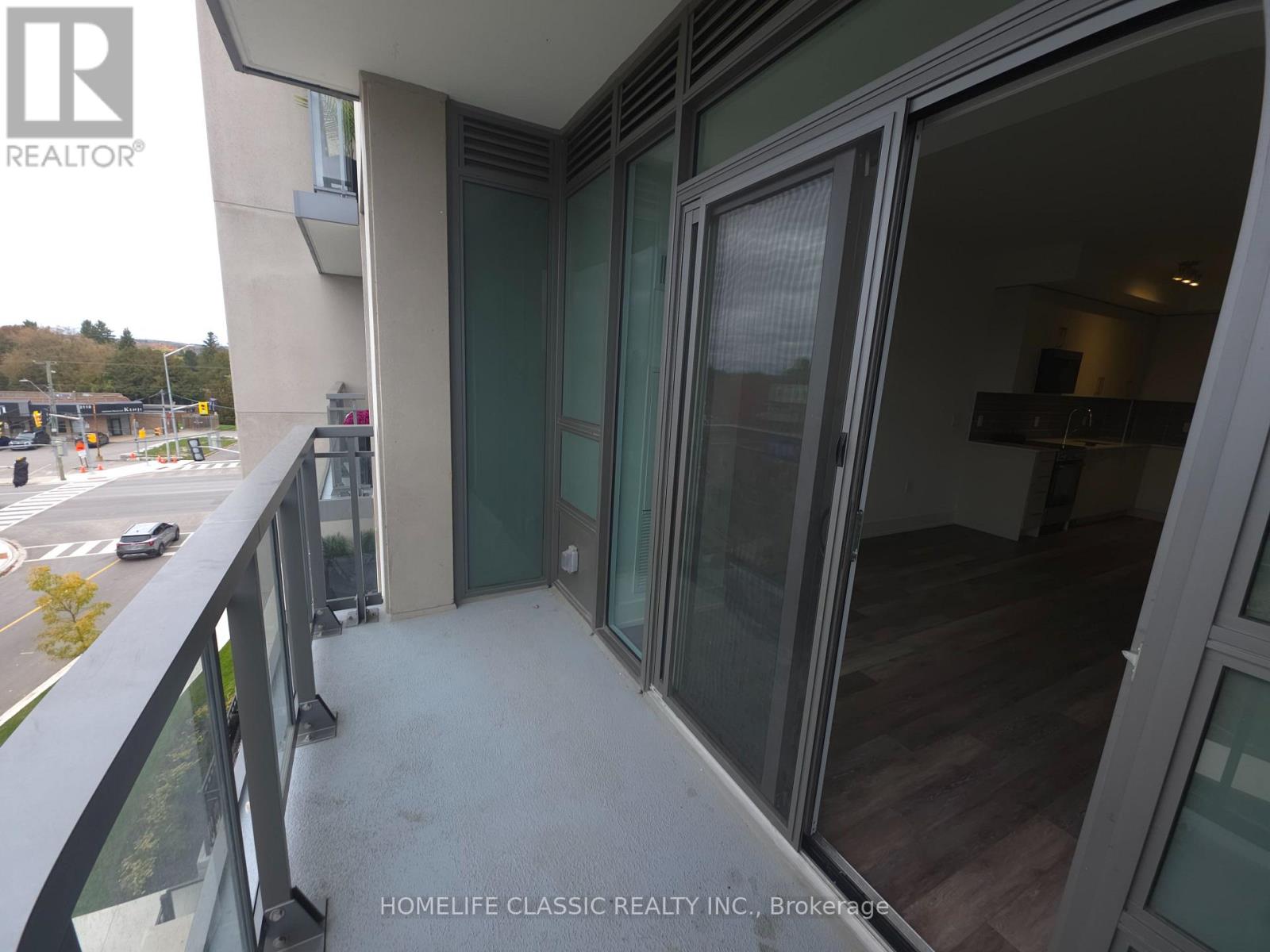 2075 King Road — photo 18
