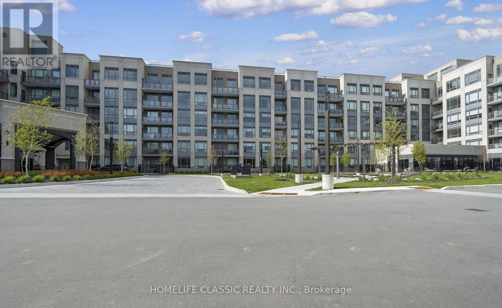 2075 King Road — photo 22