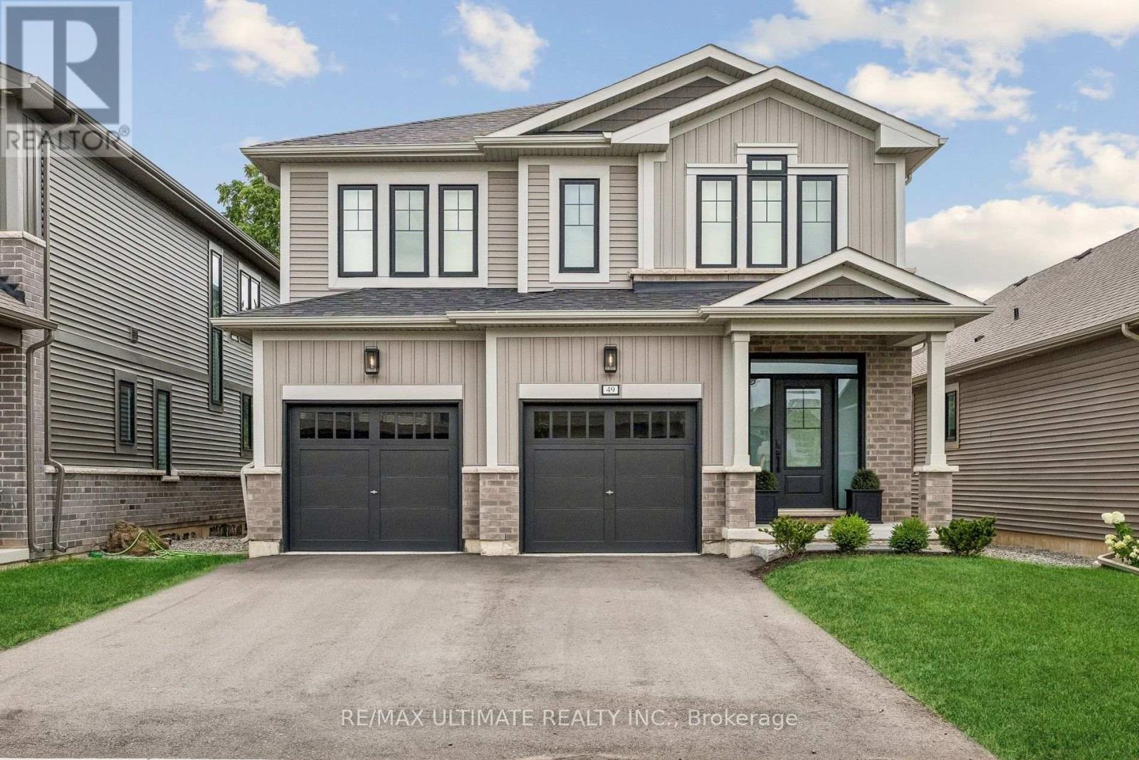 49 BLACKBIRD WAY, Hamilton (Mount Hope)