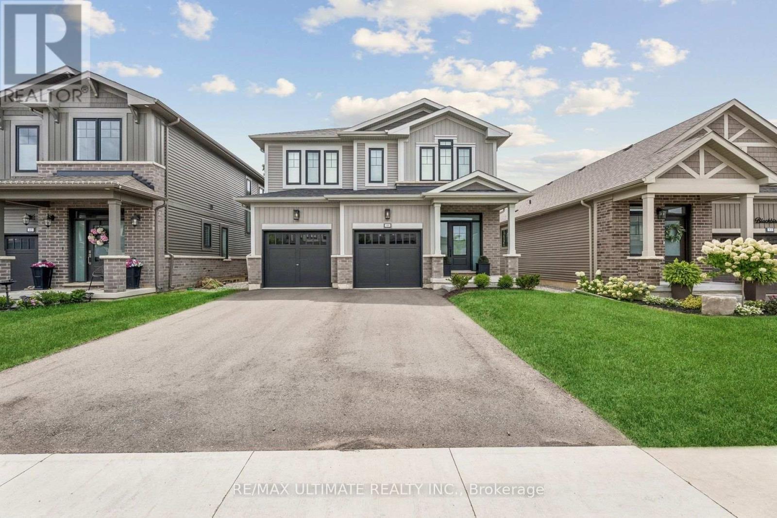 49 BLACKBIRD WAY, Hamilton (Mount Hope) — photo 2