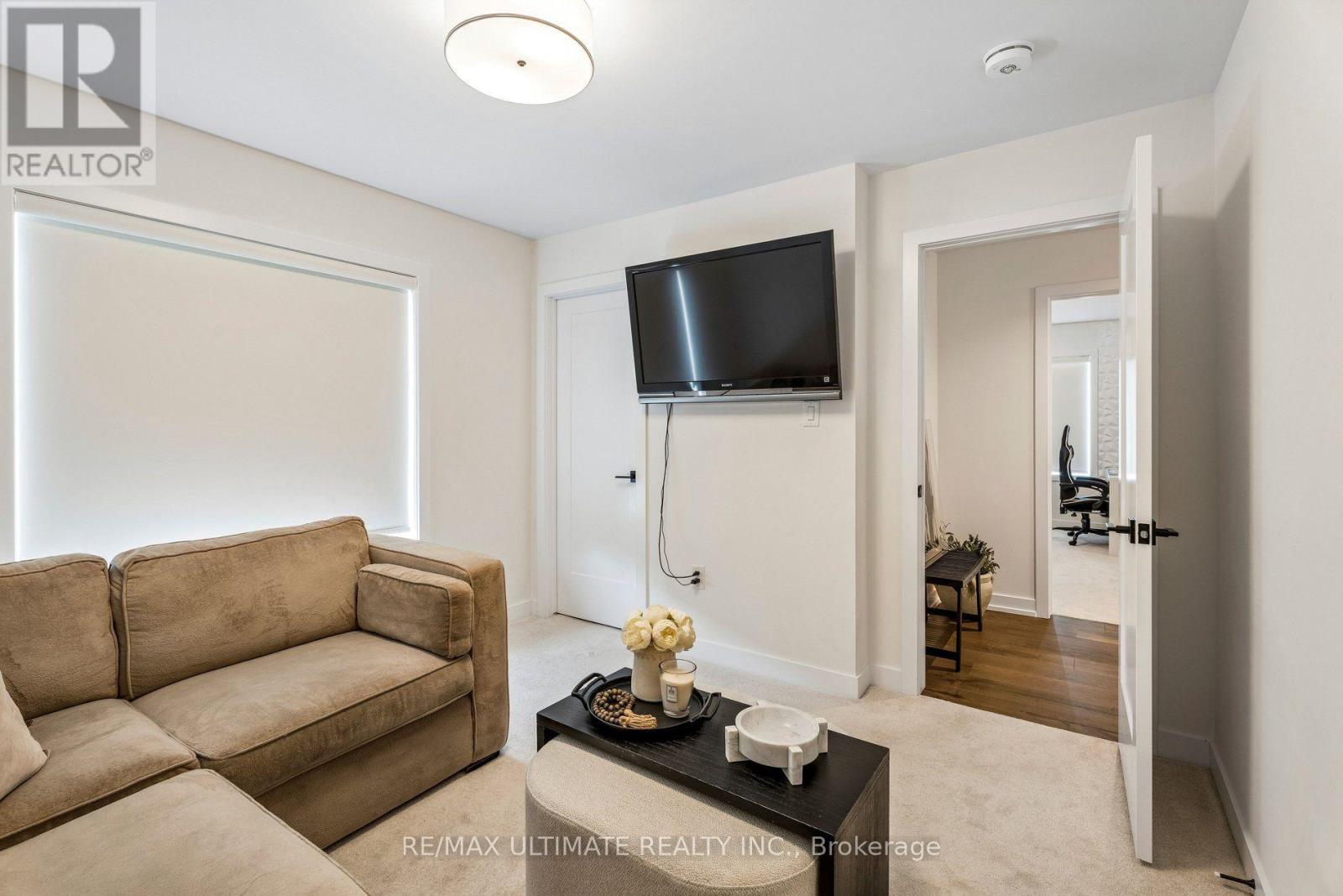 49 Blackbird Way, Hamilton, ON photo 32