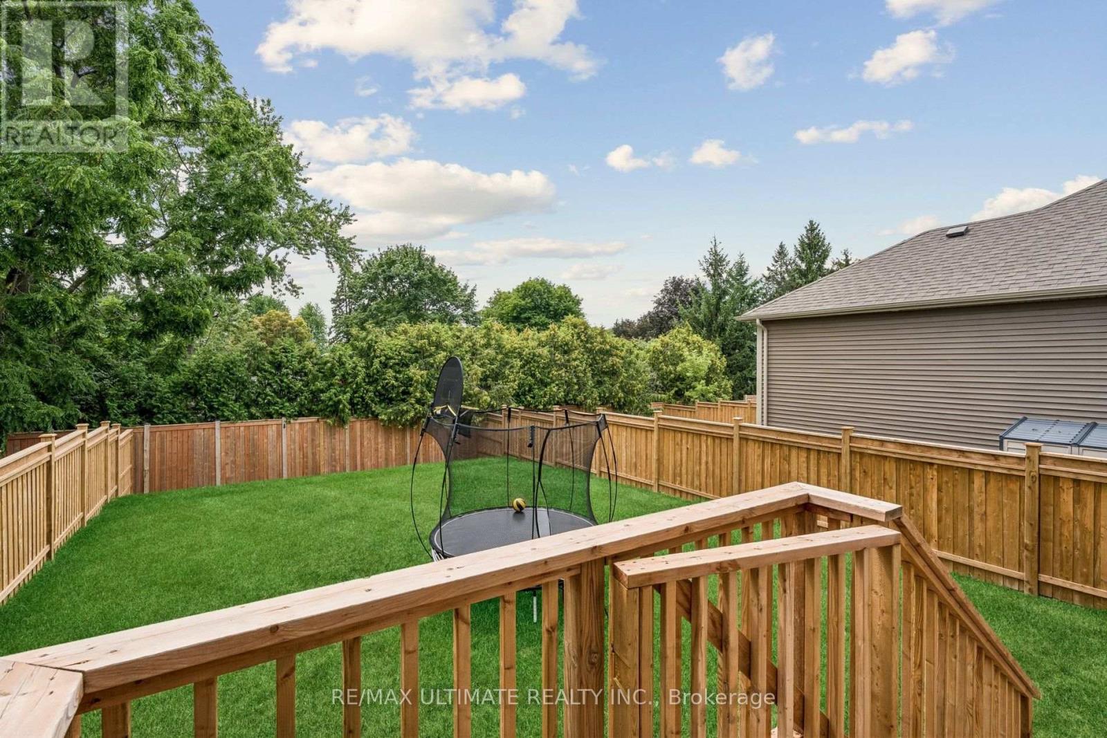 49 Blackbird Way, Hamilton, ON photo 34