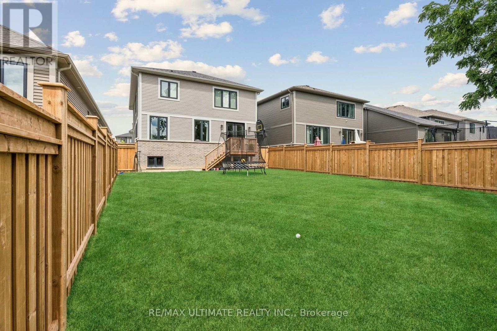 49 Blackbird Way, Hamilton, ON photo 36