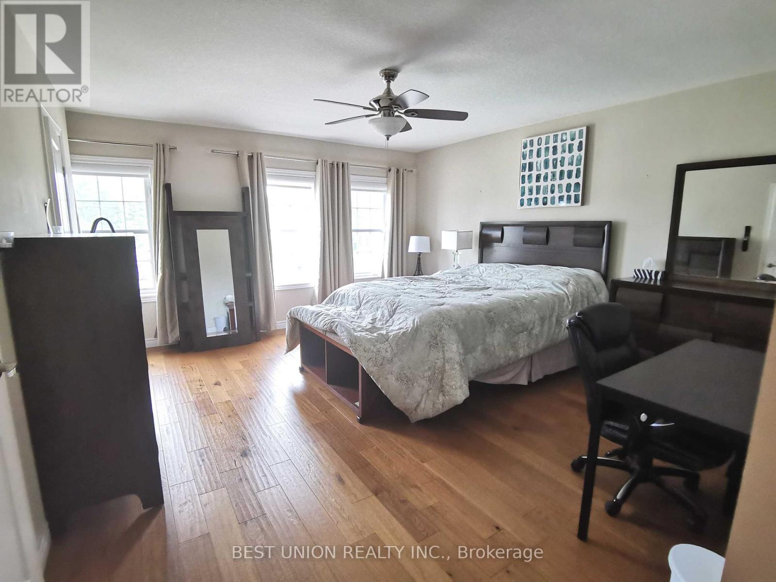 133 ST LEGER STREET, Kitchener — photo 8