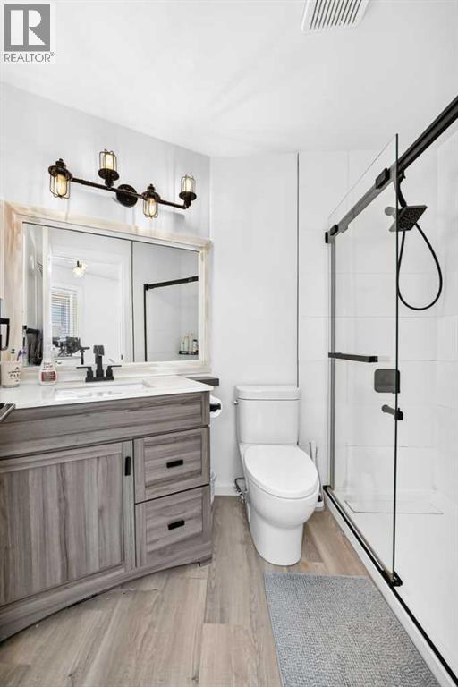 430 56 Avenue SW - photo 21
