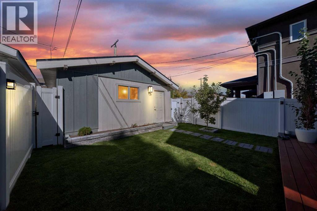 430 56 Avenue SW - photo 42
