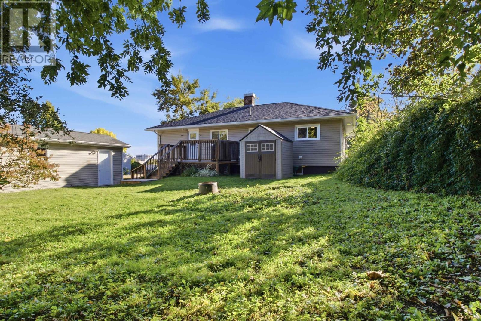 Property 27 of 33 of 122 Campbell Avenue