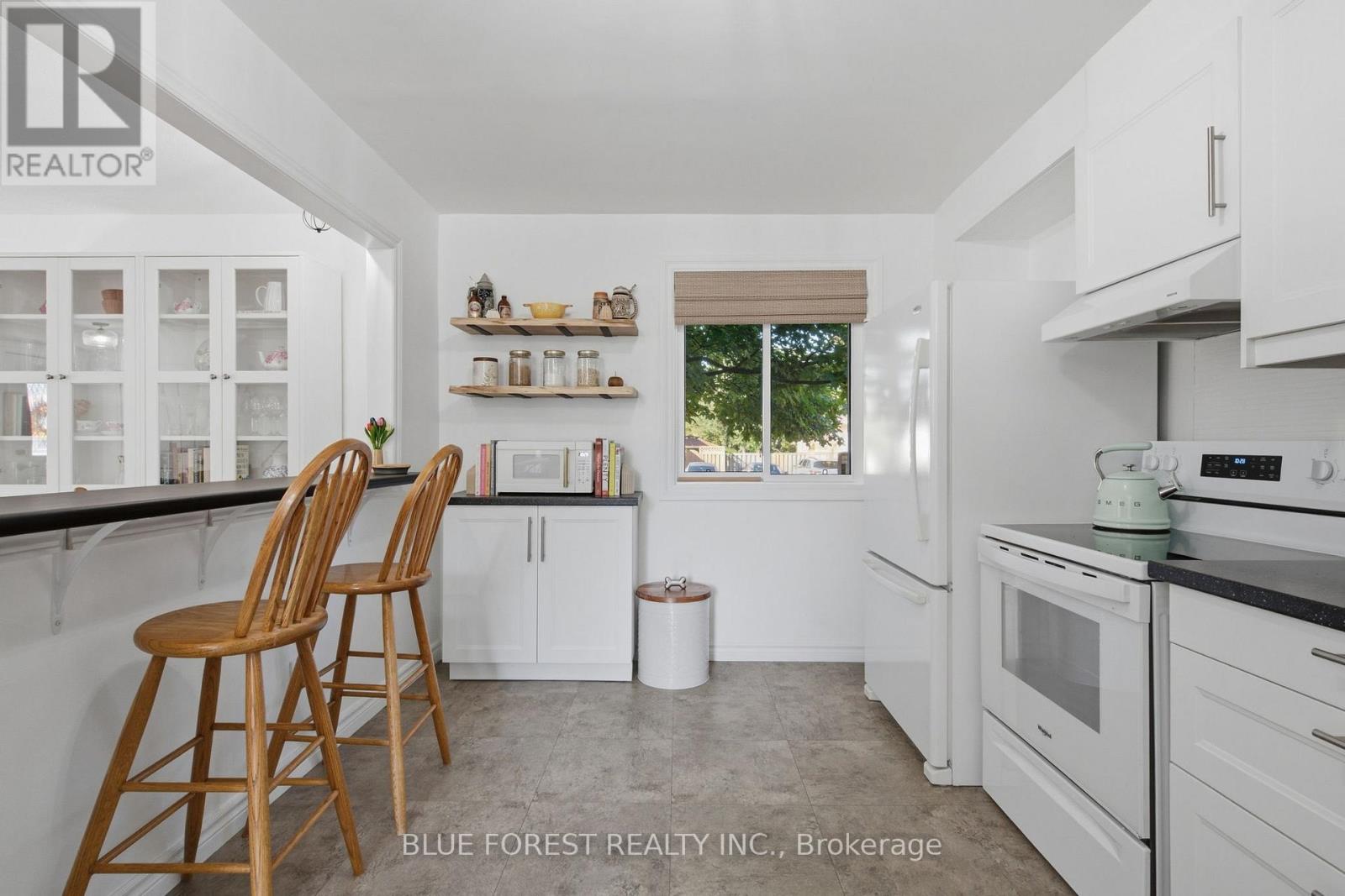 114 Hearthside Place — photo 13