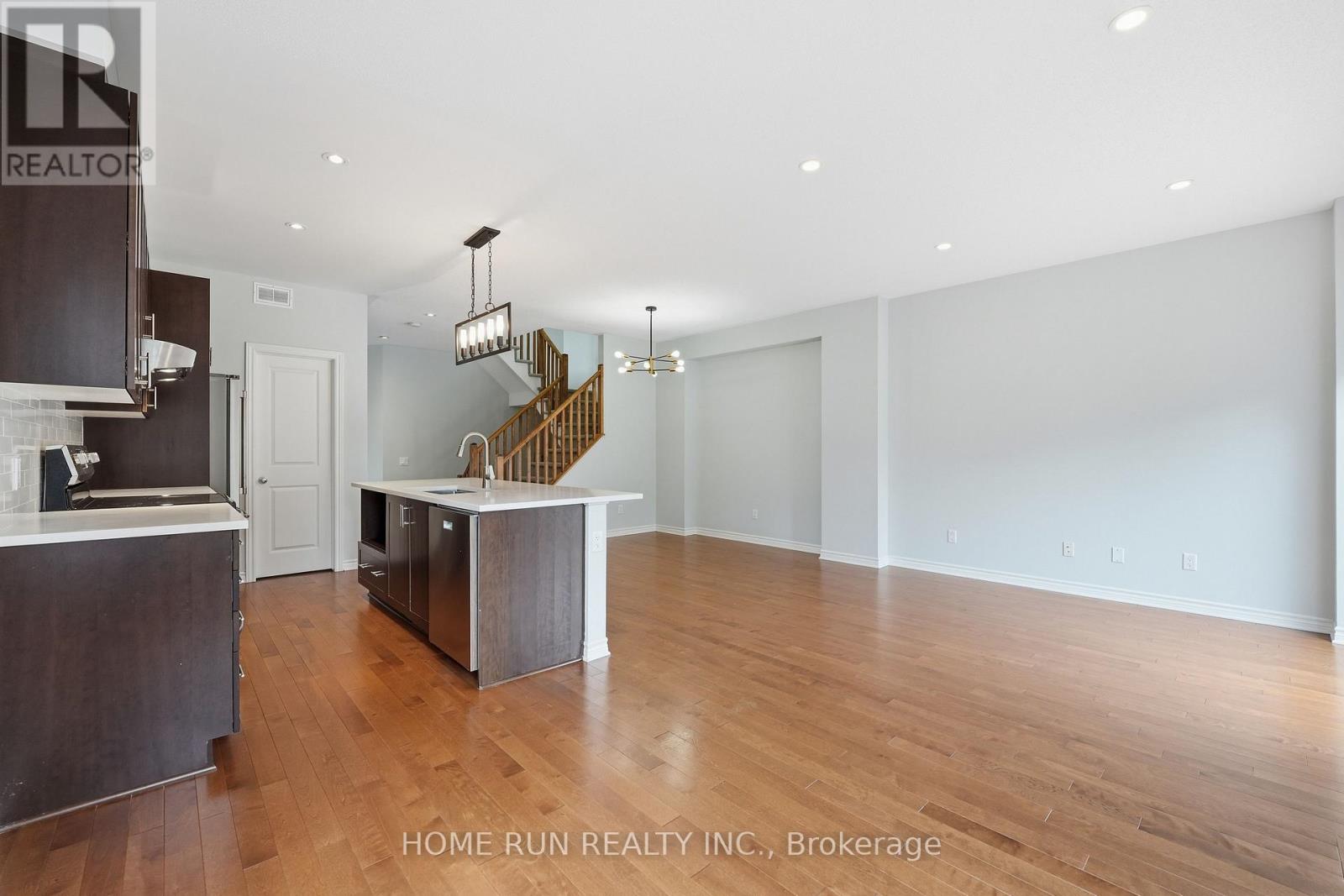 201 Espin Heights — photo 20