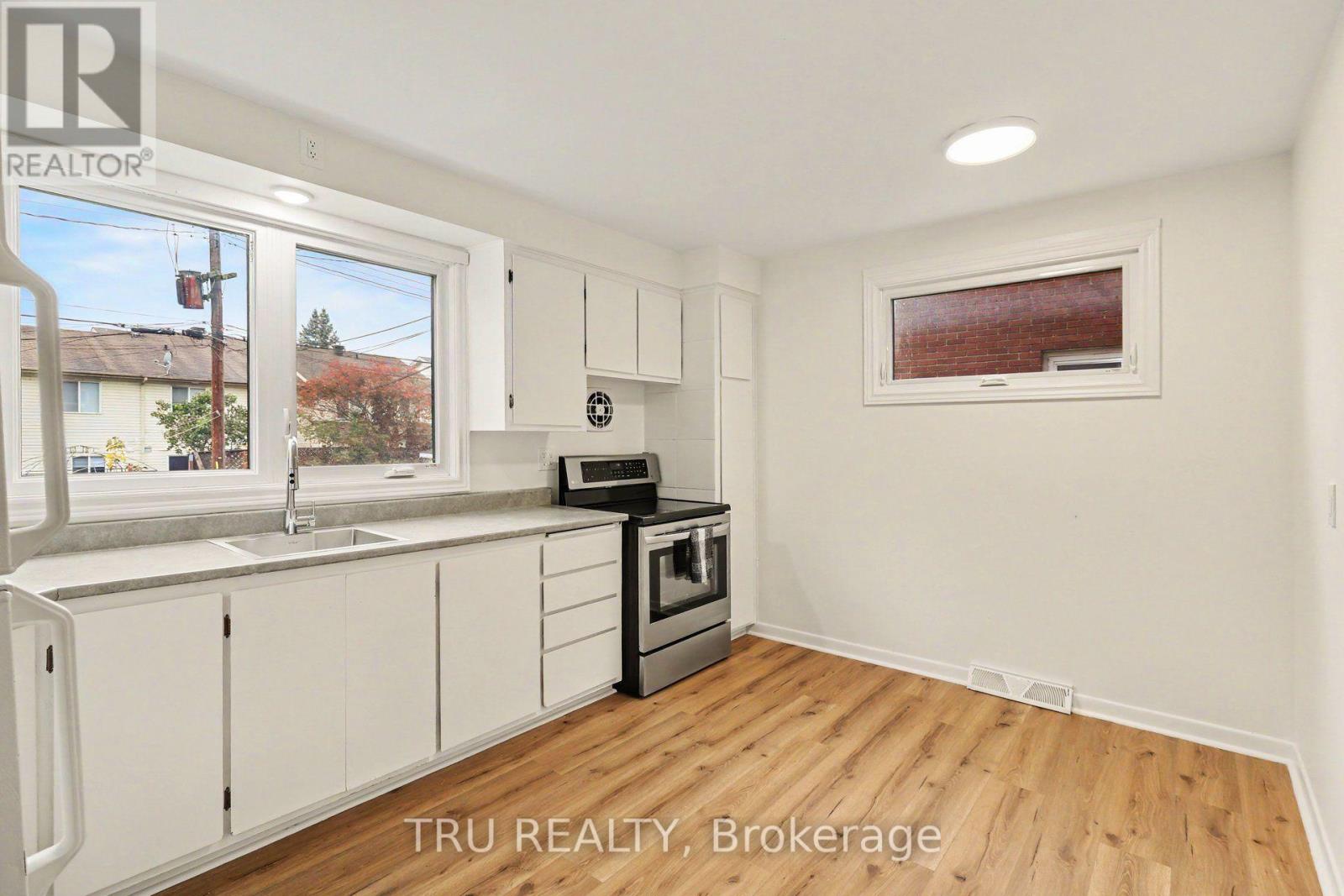 682 MORIN STREET - 13