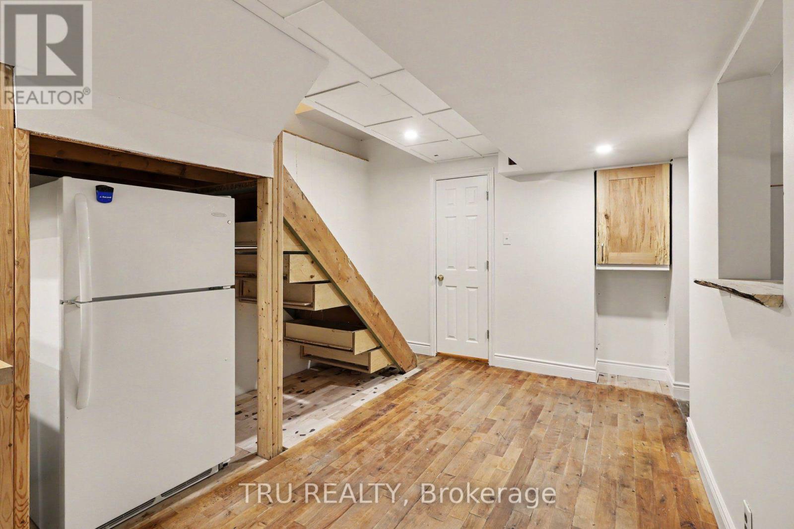 682 MORIN STREET - 20