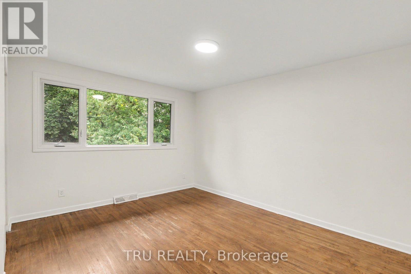 682 MORIN STREET - 27