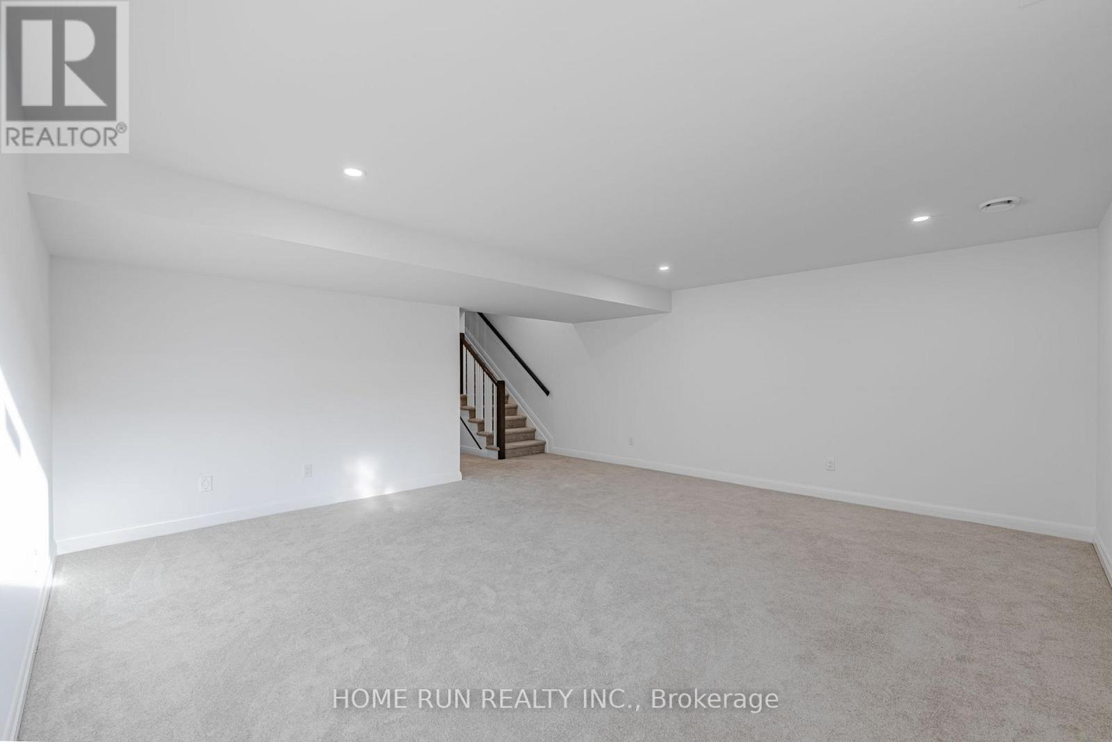 877 Moses Tennisco Street — photo 41