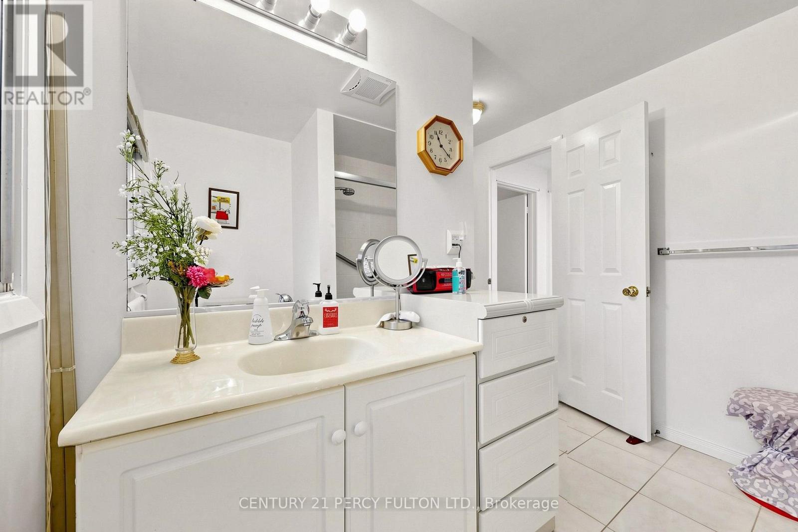 20 Zircon Court, Toronto, ON photo 30