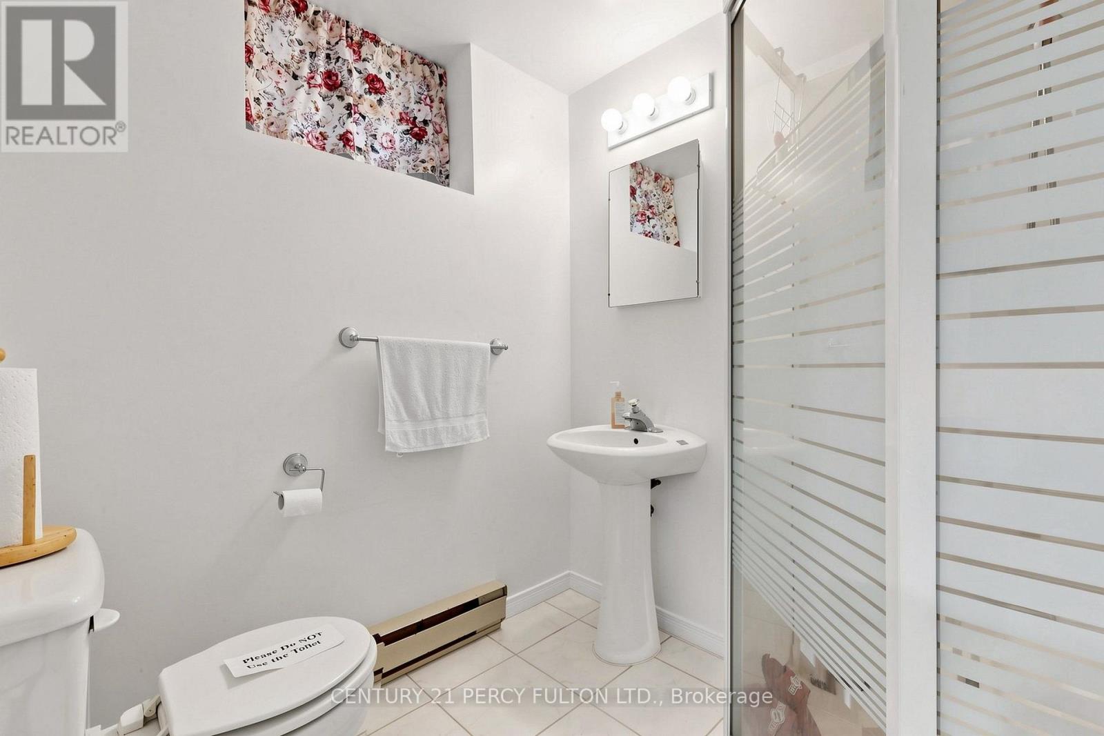 20 Zircon Court, Toronto, ON photo 41