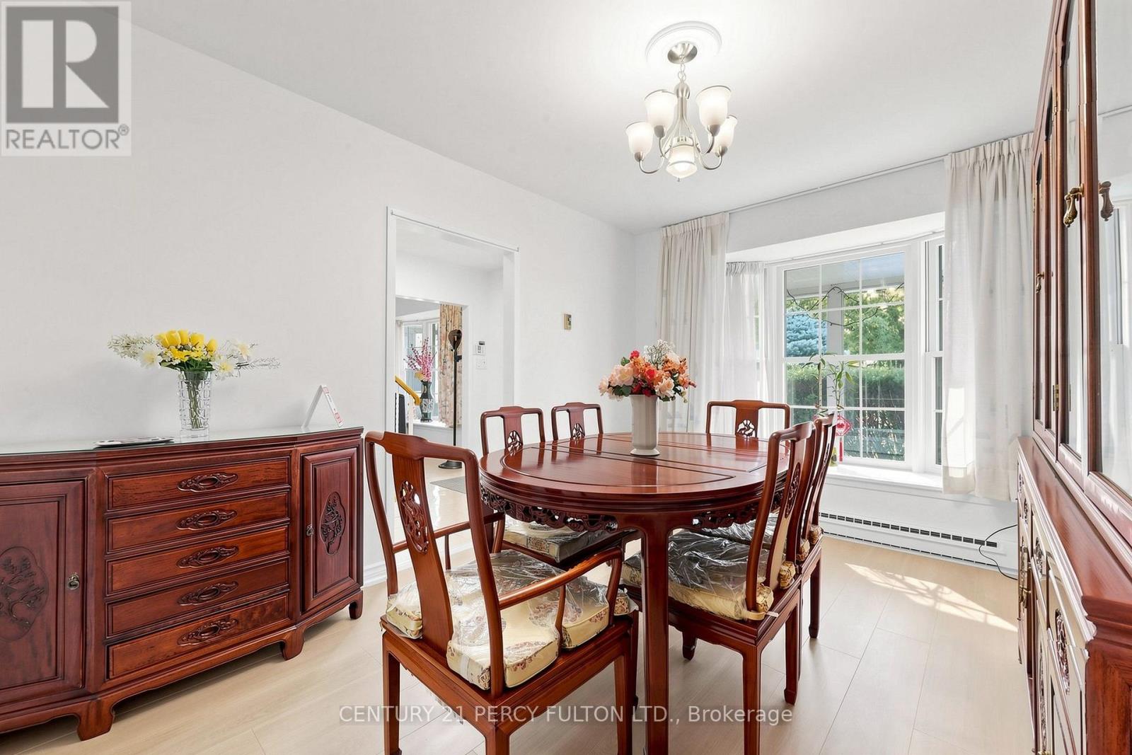 20 Zircon Court, Toronto, ON photo 7