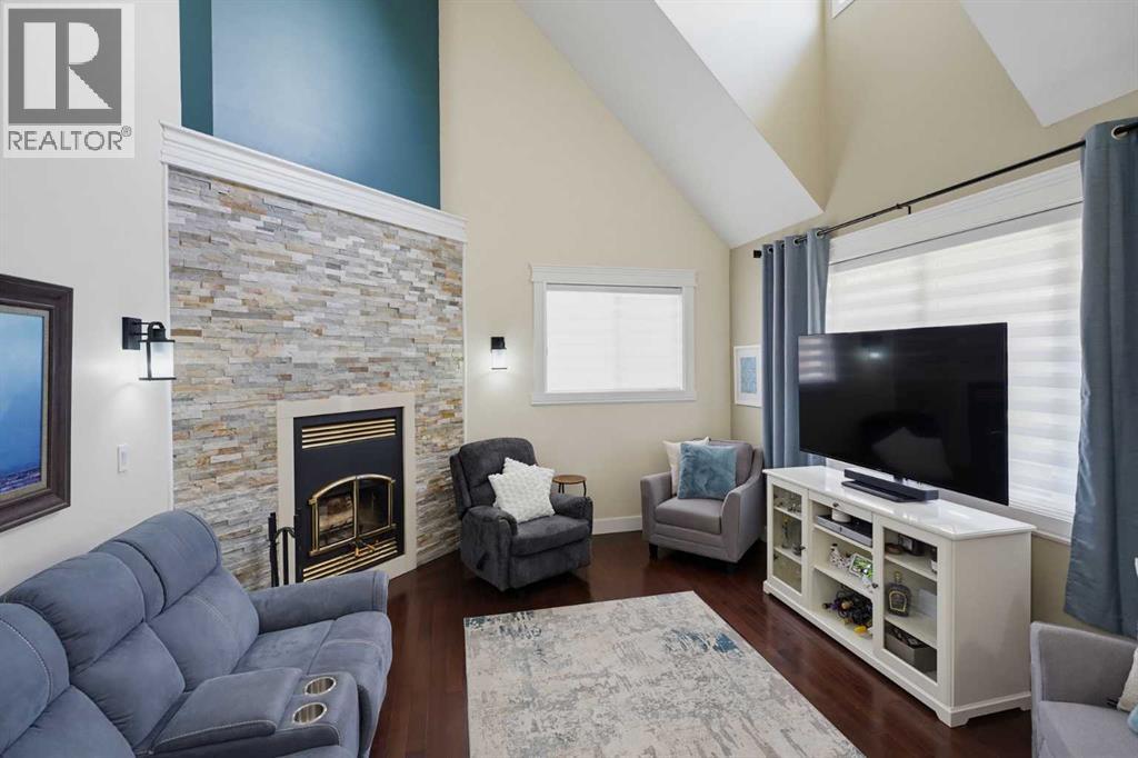 Listing photo – 2 Greystone Way, Rural Lacombe County