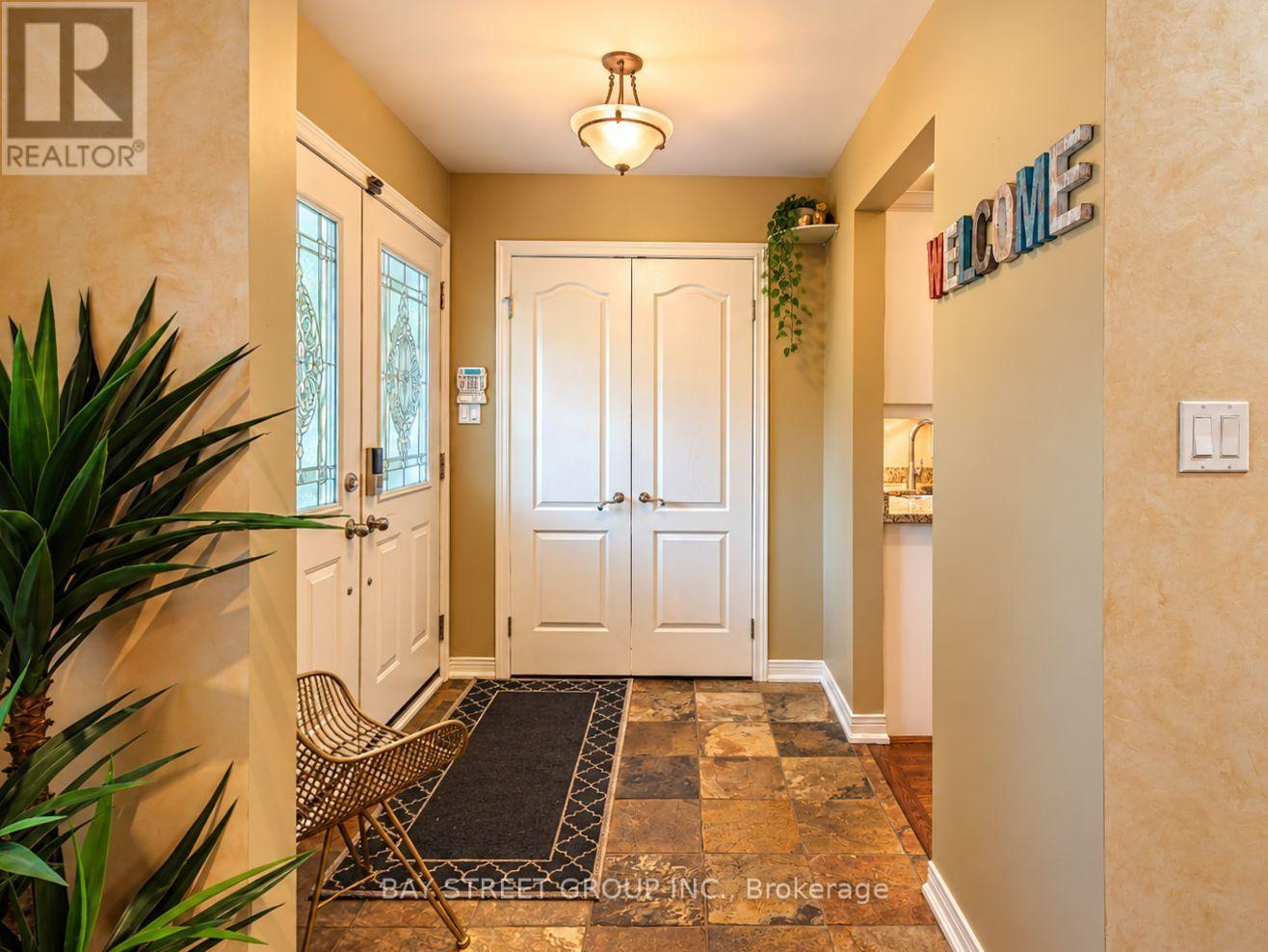 111 FRED VARLEY DRIVE - 8