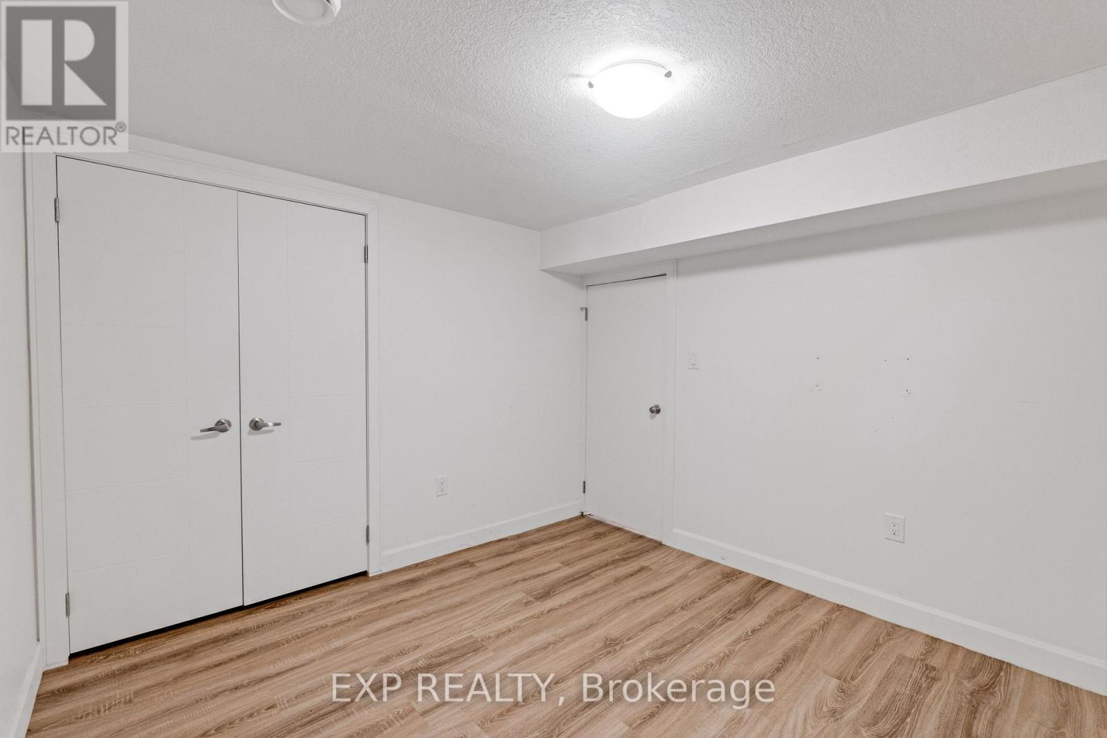 143 Albert Street West — photo 46