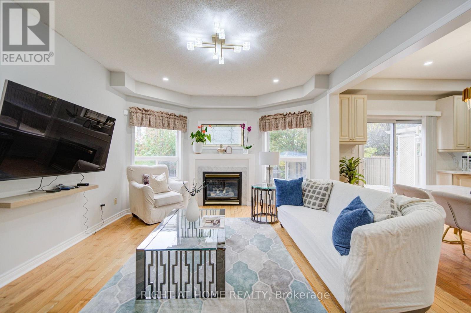 81 OLD COLONY ROAD - 14