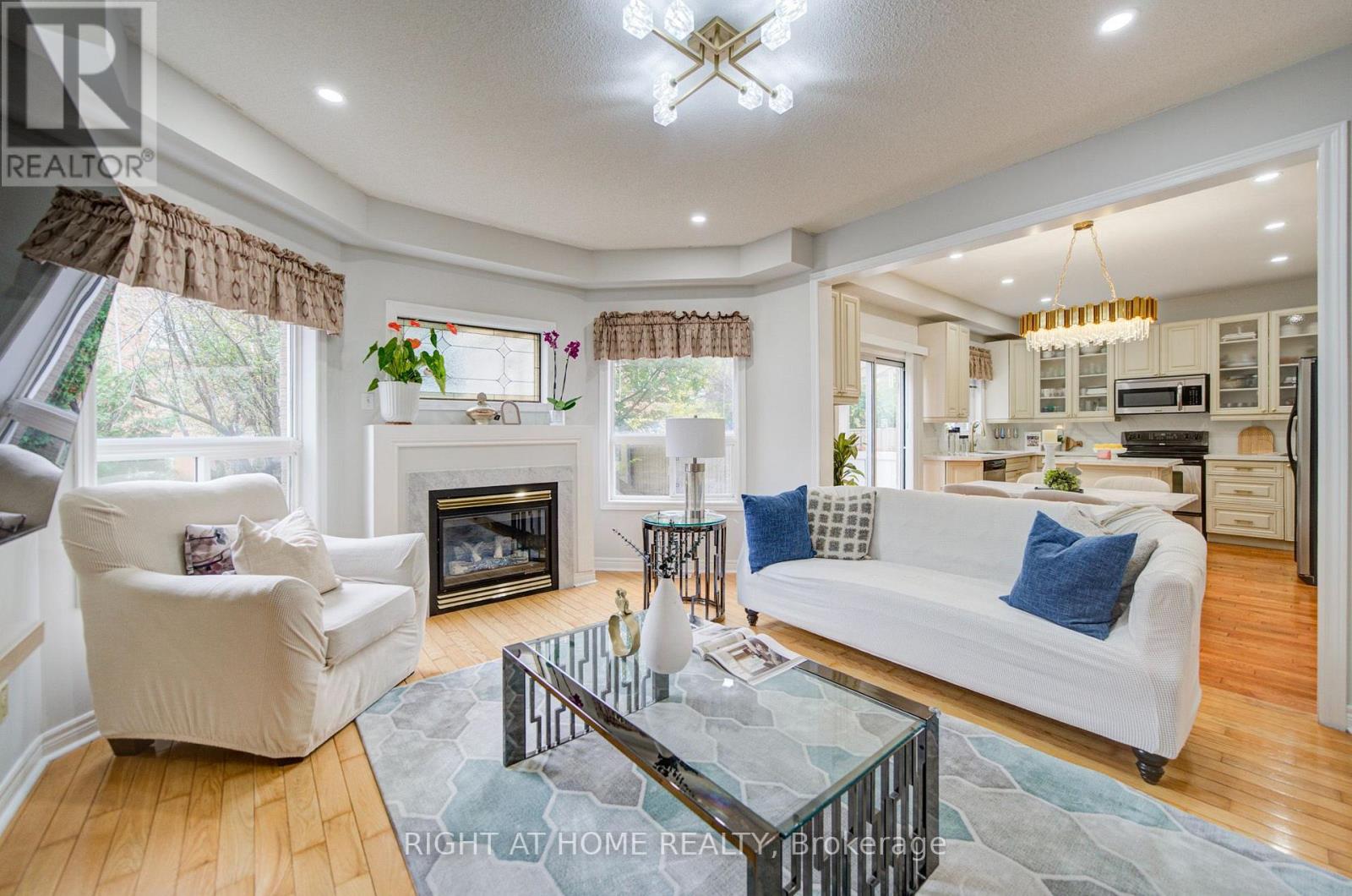 81 OLD COLONY ROAD - 16