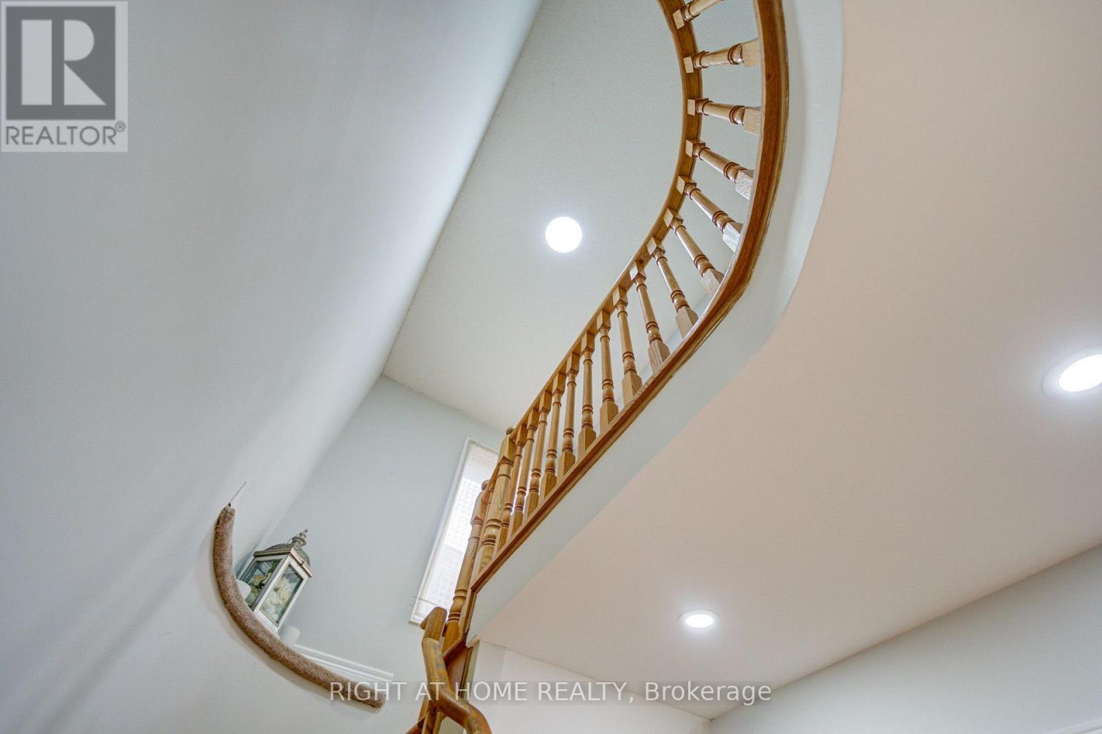 81 OLD COLONY ROAD - 18