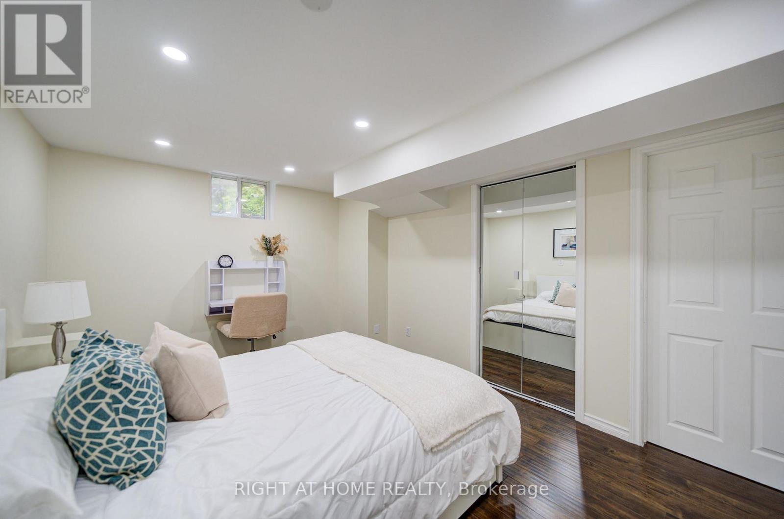 81 Old Colony Road, Richmond Hill, ON photo 37