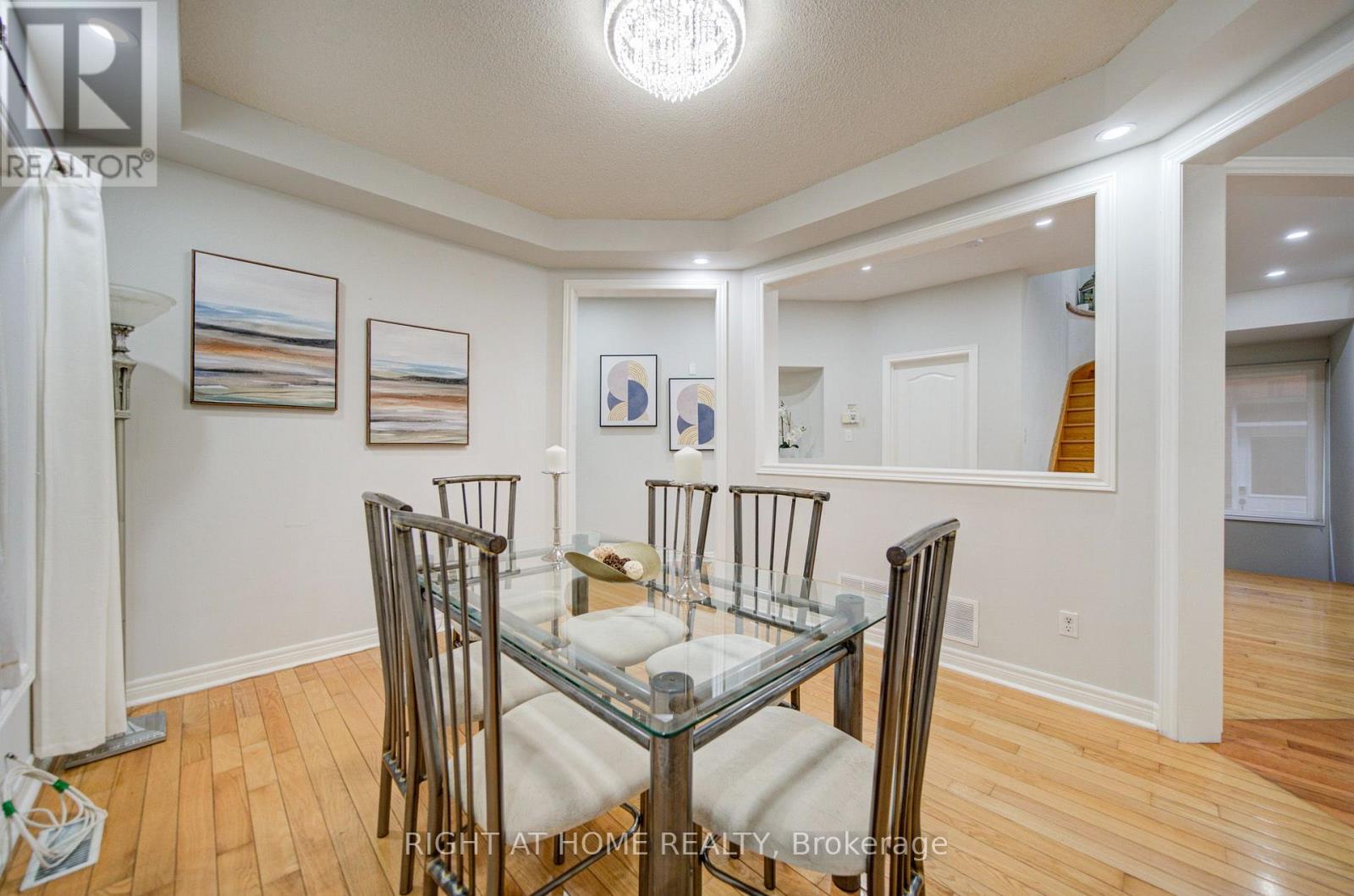 81 Old Colony Road, Richmond Hill, ON photo 7
