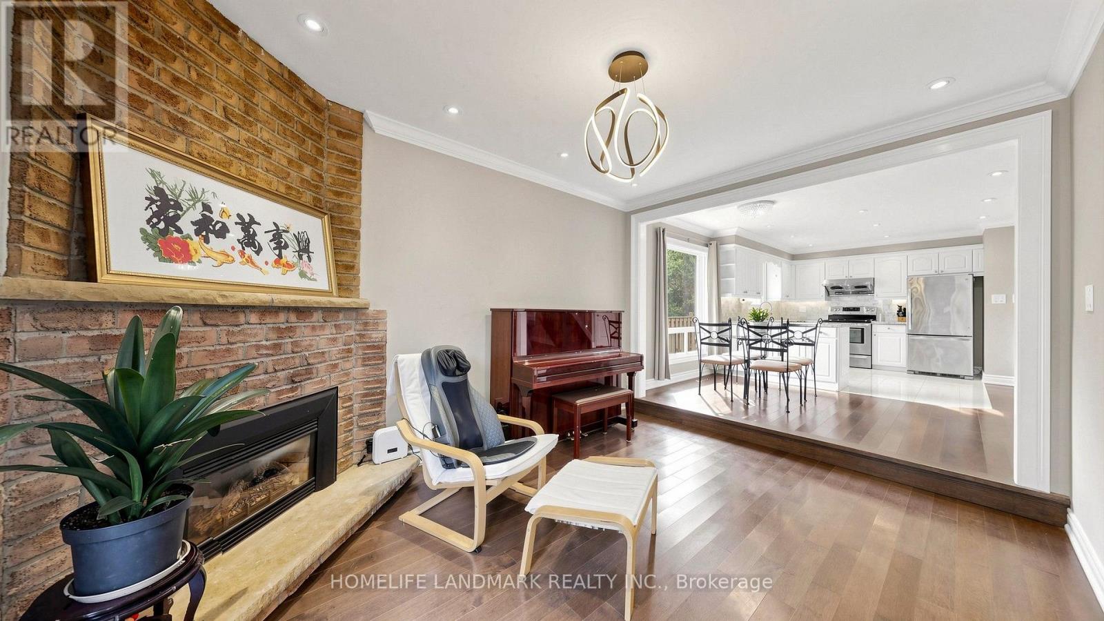 4 BISHOP CRESCENT, Markham (Markham Village) — photo 10