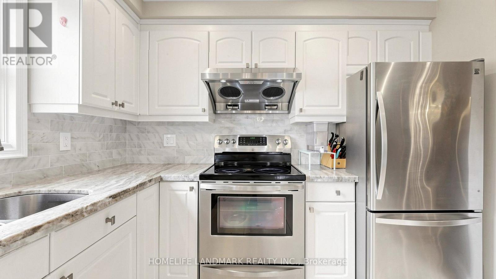 4 Bishop Crescent, Markham, ON photo 13