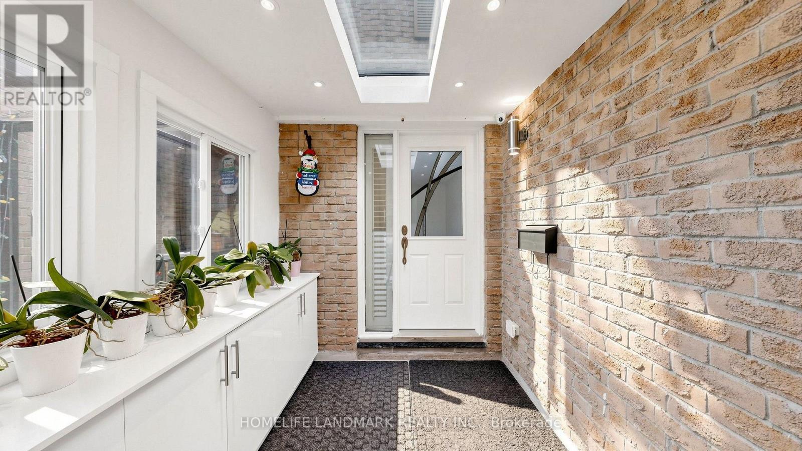 4 BISHOP CRESCENT, Markham (Markham Village) — photo 4