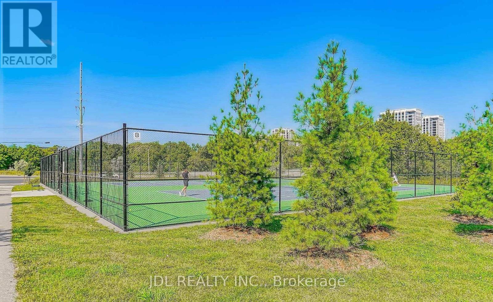 18 Rouge Valley Drive West — photo 28