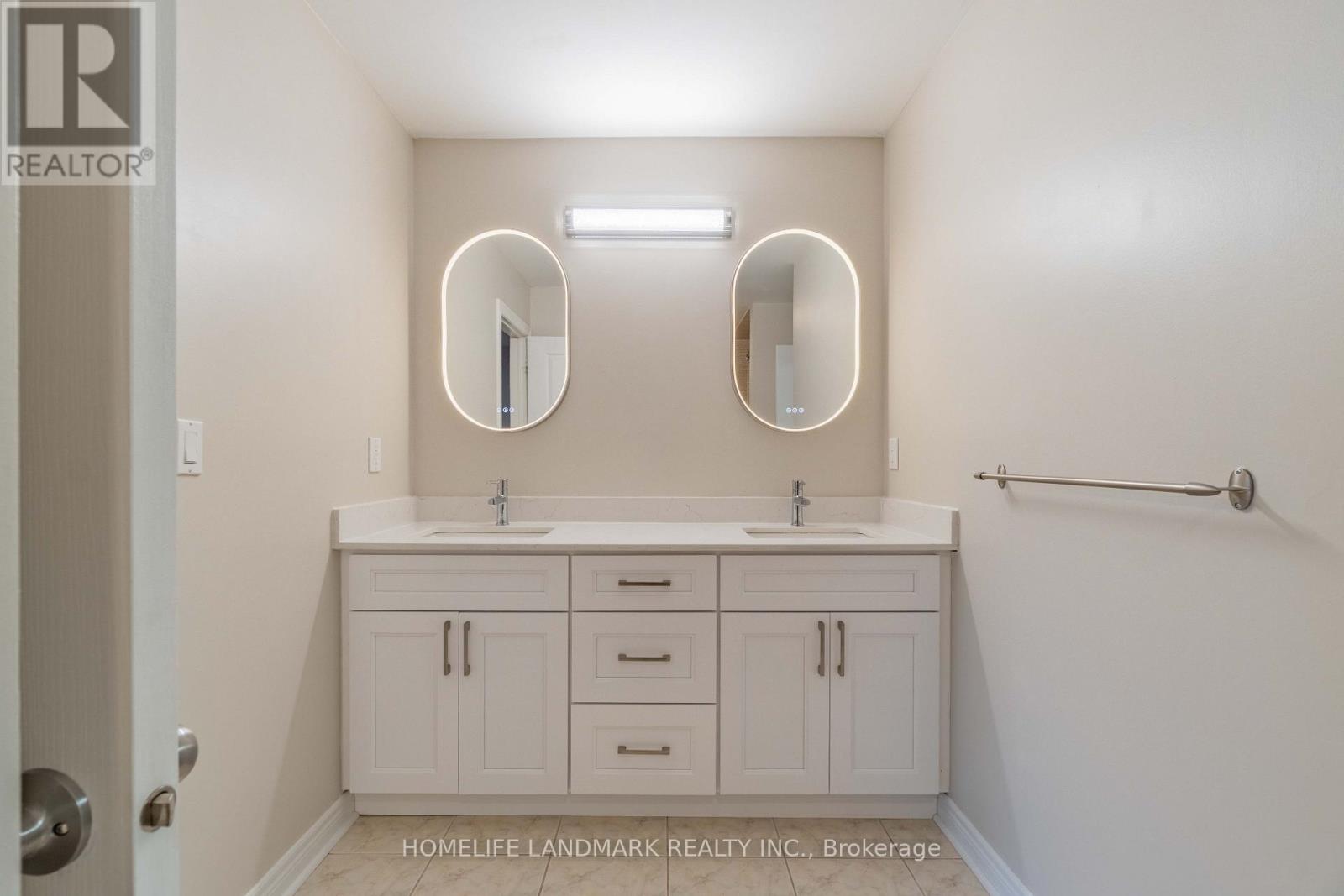 98 Thornhill Ravines Crescent — photo 16