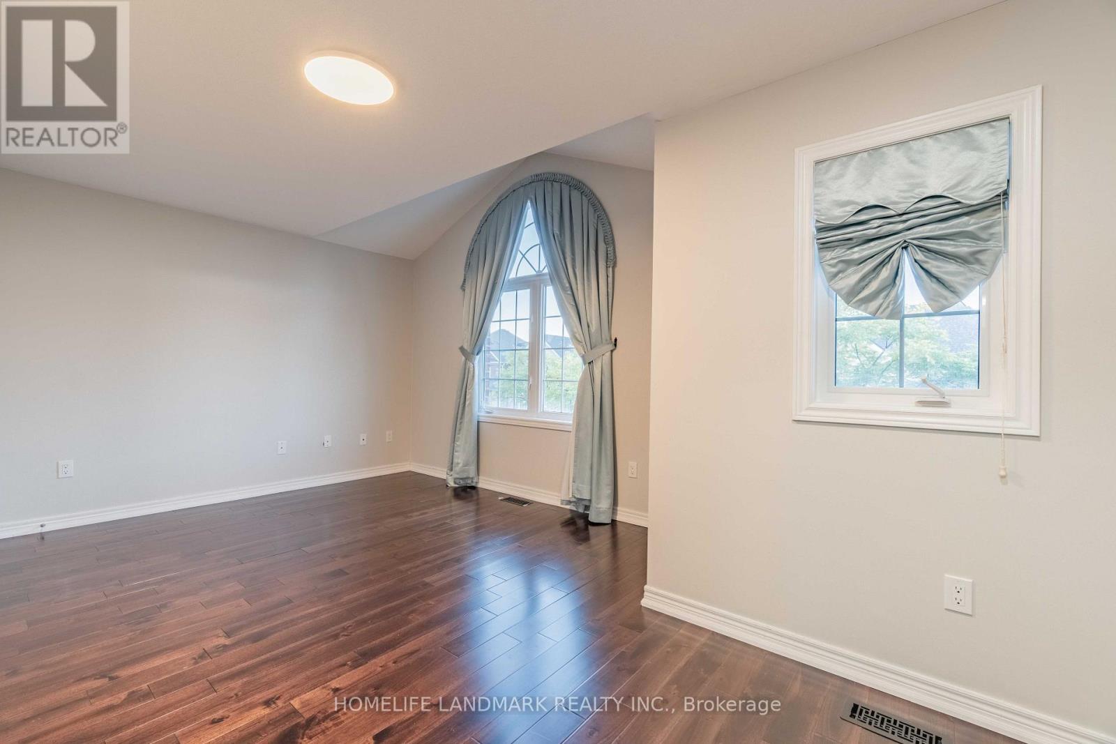 98 Thornhill Ravines Crescent — photo 17