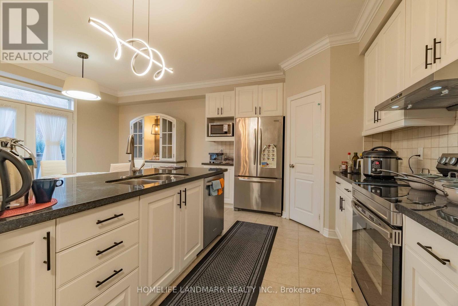 98 THORNHILL RAVINES CRESCENT, Vaughan (Patterson) — photo 9