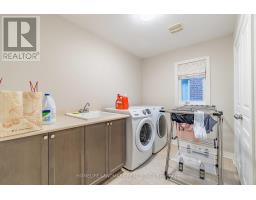 98 Thornhill Ravines Crescent, Vaughan, ON L6A4J8 Photo 13
